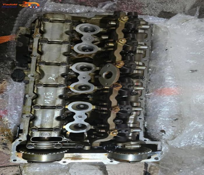 سرسیلندر کامل موتور n52b30 بی ام و BMW مناسب برای اطاقهای E60 شامل سرسیلندر و سوپاپها و فنر سوپاپ و میل سوپاپ ها و ونوس و میل سوپاپ یوم
